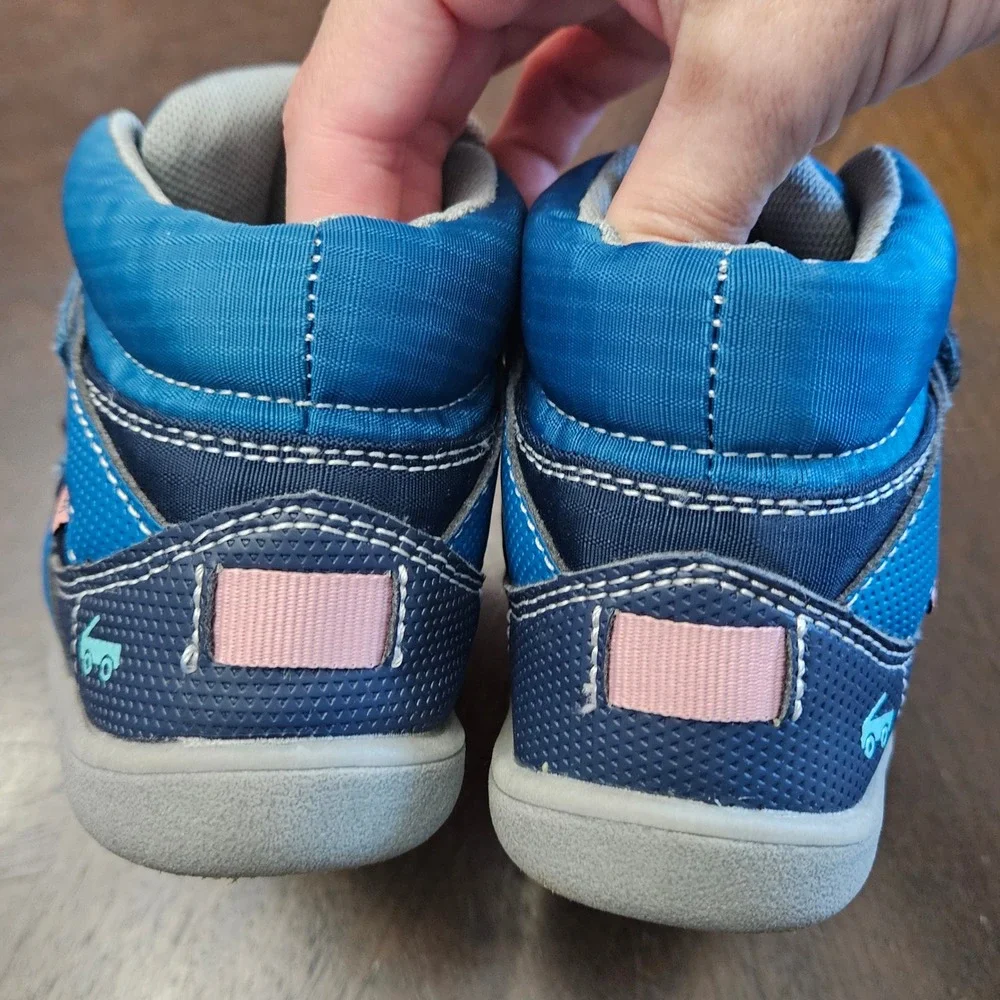 See Kai Run Waterproof Boots Kids 6 Blue High Top Sneakers Outdoor Gorpcore